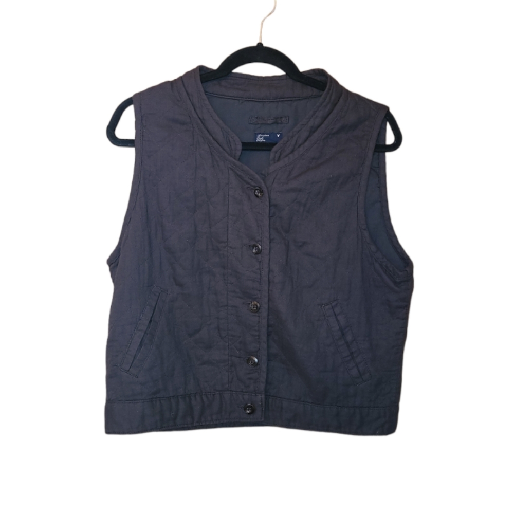 American Eagle Botton Down Vest
